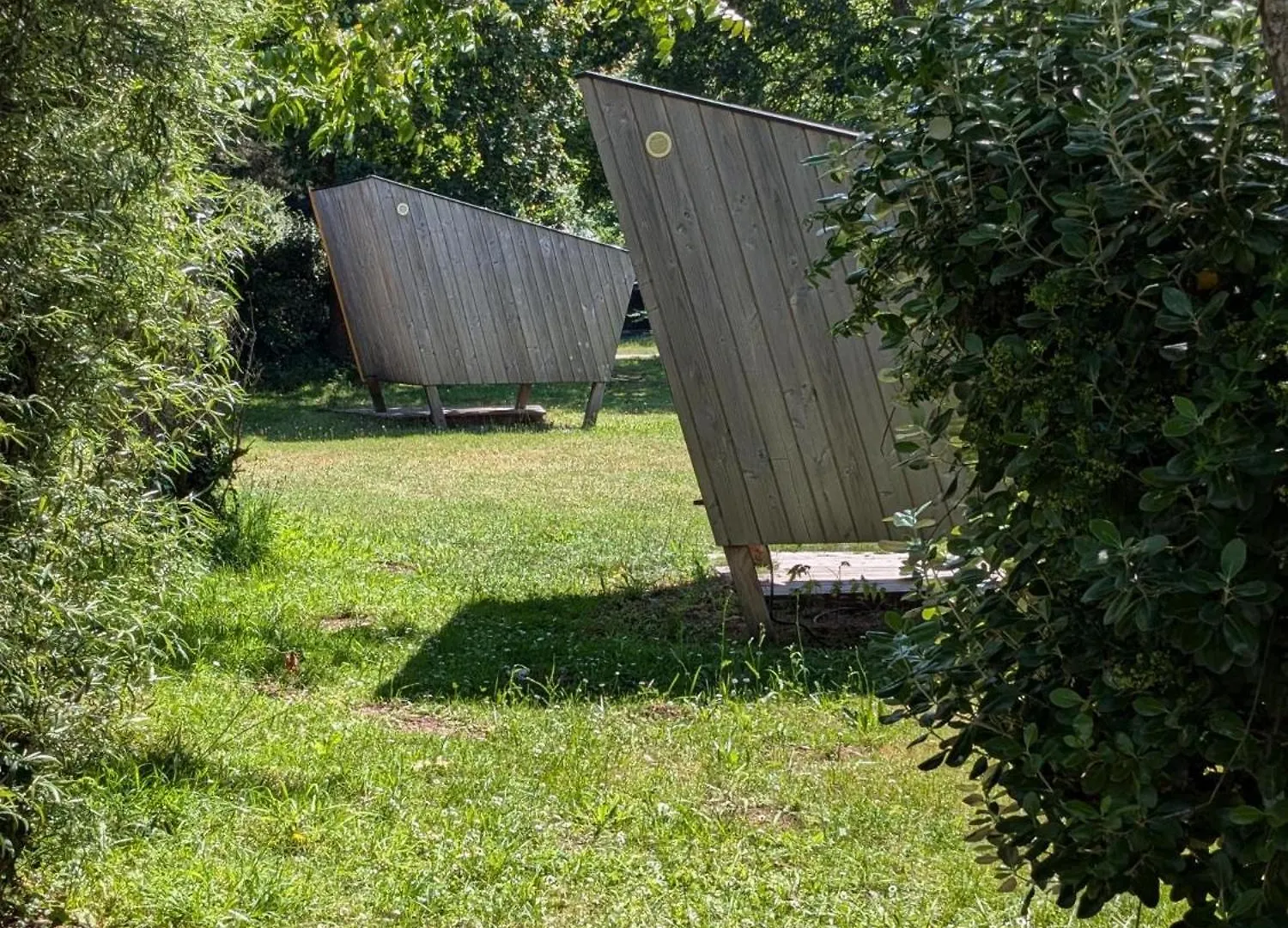 Kemp Camping Municipal Tindio Arzon